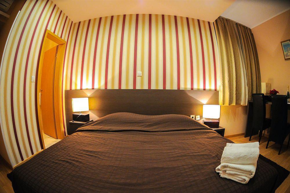 Beach Villa Bb โปดสตรานา ภายนอก รูปภาพ