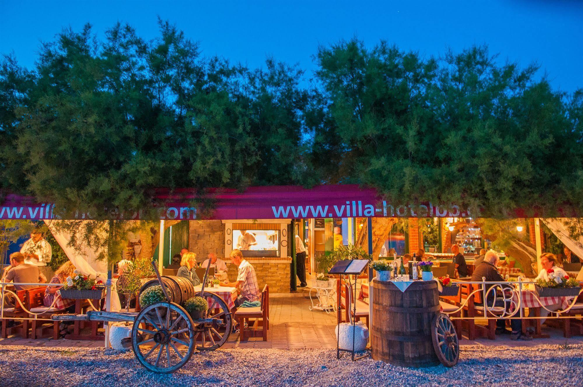 Beach Villa Bb โปดสตรานา ภายนอก รูปภาพ